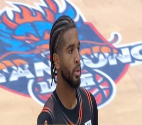 斯图加特胜,奥格斯堡,吉拉西制胜,宝威体育,宝威体育官网,宝威体育官方,宝威体育下载